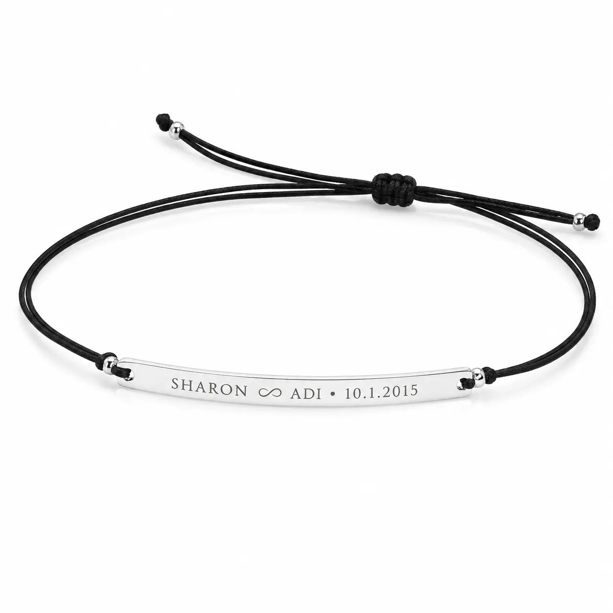 Delicate wire bracelet with engraving