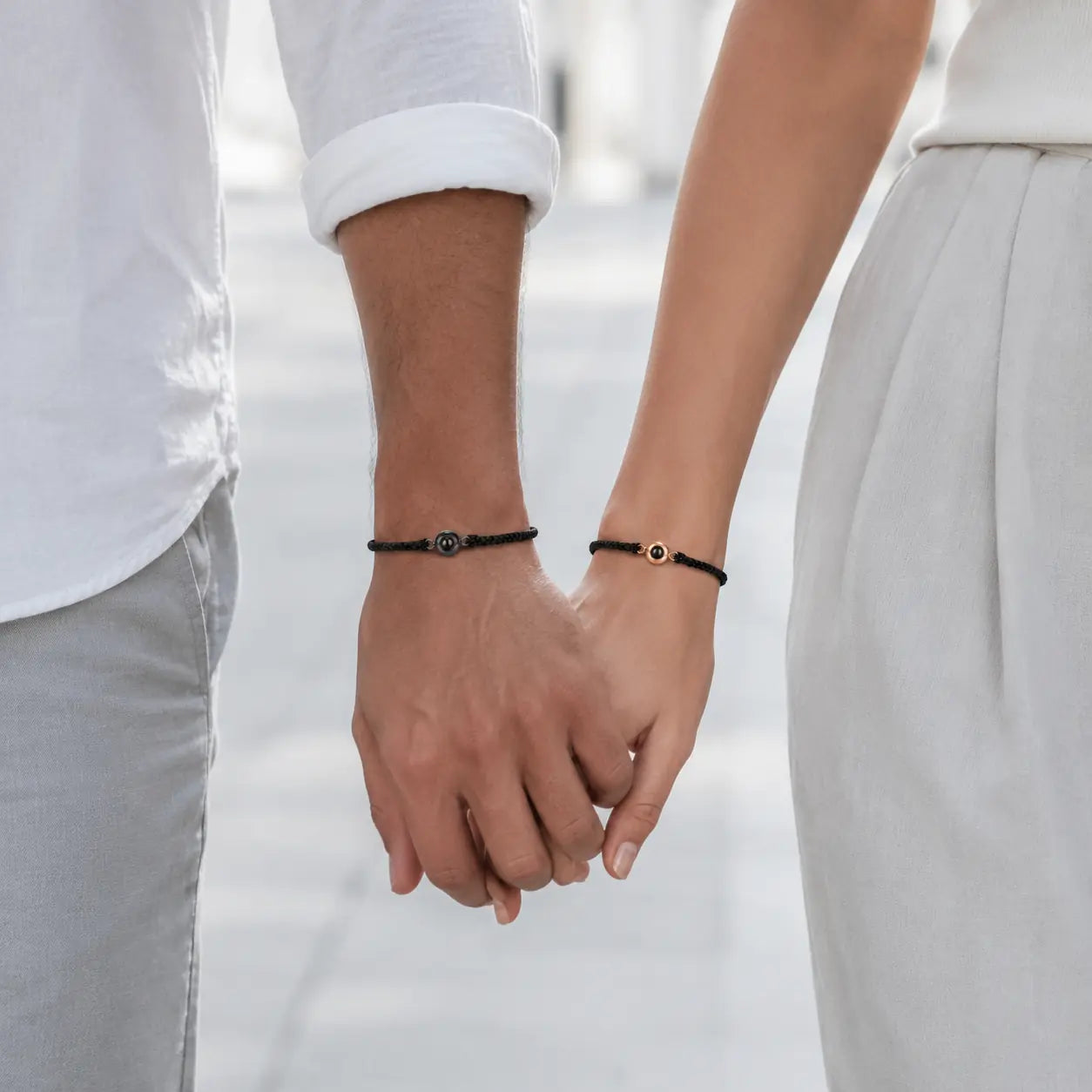 Danish bracelet with encrypted pearl